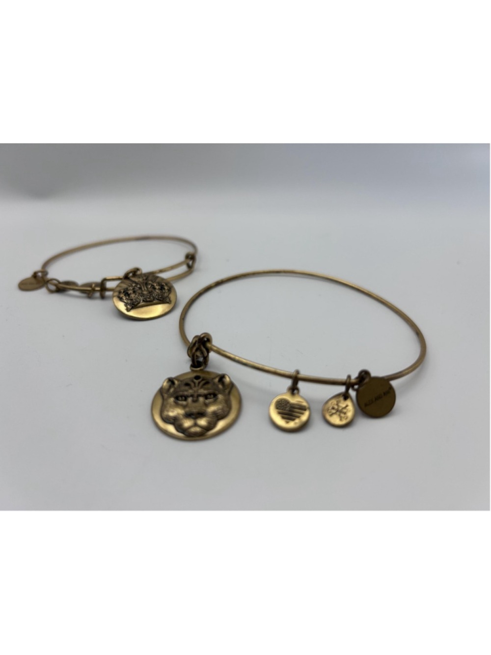 Bracelet Set Alex And Ani Gold Tone Bangle Lion Flag Charm Wild Heart 8 In - Picture 4 of 10